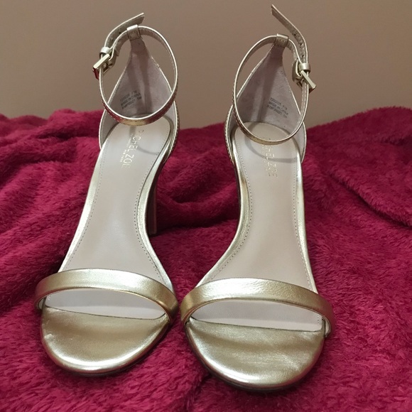 Gold heeled sandals - Picture 4 of 4